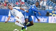 Fotbalový reprezentant pašoval drogy. V Paříži na letišti u něj našli 100 kg kokainu