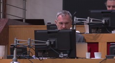 Hřib zůstává ve funkci. Opozice chce jeho konec kvůli zásahu NCOZ