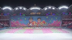 VIDEO: Spartakiáda v KLDR! Na velkolepou přehlídku dohlížel Kim