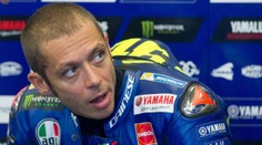 Valentino Rossi si zlomil nohu! V nemocnici čeká na operaci