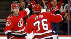 Nečas je na startu sezony ve formě, proti Sharks pomohl gólem k výhře