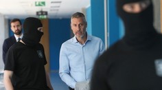 Redl je podle soudu svéprávný. Figuruje v několika kauzách včetně Dozimetru
