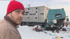Vlak smetl na přejezdu kamion, jeho řidiči hrozí pět let vězení