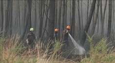 Hasiči ve Francii a Španělsku bojují s časem. Lidé přirovnávají situaci k peklu