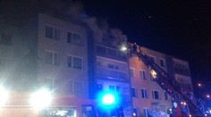 Požár v Počernicích! Policisté zachránili invalidu na vozíku
