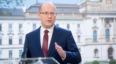 Vláda chce pořádat Světové dny mládeže, přijel by i papež