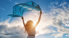 Do Česka už za pár dnů vtrhne léto. Teploty vystřelí těsně pod 30 °C
