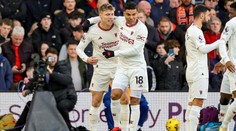 Fotbalisté United góly z úvodu přehráli Luton. Brighton rozstřílel Sheffield
