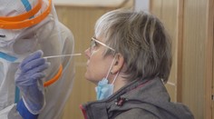 Učitelé nemají o testování na covid-19 zájem. Špatné načasování, kritizují ministra