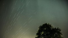 Hvězdné vlaky na nebi, další satelity sítě Starlink zastavila bouře Arthur