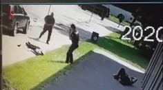 Děti do náruče, útěk, střelba! Video má zachycovat zásah ve Vrútkách