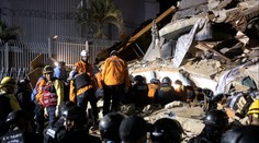 Venezuelu zasáhlo ničivé zemětřesení. Mrtvých může být až 10 tisíc