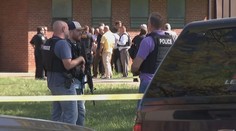 Policisté zastřelili na střední škole v Tennessee studenta, jenž po nich pálil