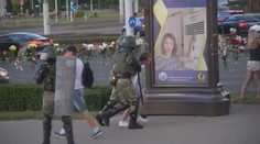 Protesty v Minsku pokračují. Úřady vypnuly internet. Těžkooděnci řádí
