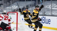 Krejčí řídil bostonskou stíhačku, Chytil zavelel k obratu. Zadinův gól nestačil
