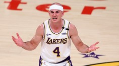 Opora Lakers byla zadržena policií. Při letištní kontrole u ní našli drogy