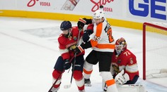 Panteři se zakousli do Philadelphie. Gudas pomohl asistencí