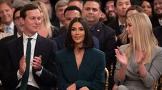 Kim Kardashianová vstupuje do klubu miliardářů, pomohlo jí spodní prádlo