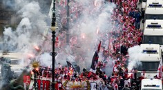 Krev i zrušená dohoda? Fanoušci Slavie jdou do boje proti policii!