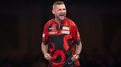 Mám pocit, že tu někteří nejsou ze své vůle, řekl Aspinall o fanoušcích v Arábii
