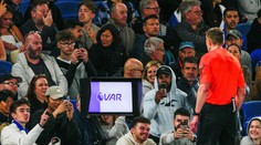 Systému VAR hrozí v Premier League konec. Hlasovat se bude v červnu
