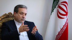 Hormuzský průliv se otevřel. Írán pustí všechny obchodní lodě