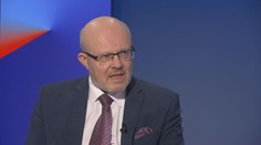 Ministra Válka propustili z nemocnice. Budu muset zpomalit, řekl