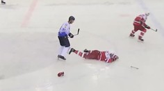 VIDEO: Brutální zákrok! Rumunský hokejista knokautoval soupeře