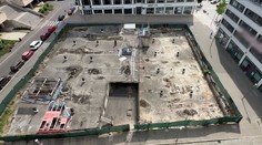 Ústečtí zastupitelé našli využití staveniště v centru města. Opozice však nesouhlasí