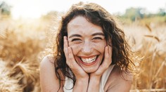 Češi si ve spokojenosti pohoršili. Někteří si to dělají sami, říká psycholog