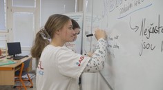 Česko má nedostatek zdravotních sester. Firma pro ně otevřela střední školu