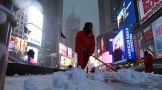 Sněhová bouře zasáhla New York. Úřady vyhlásily stav nouze