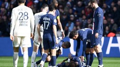 Zlomené to není. V  PSG si oddechli, Neymar má 'jen' vymknutý kotník