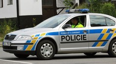 Poznáte ho? Na nádraží našli umírajícího muže, pátrá se po jeho totožnosti
