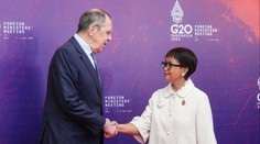 Lavrov předčasně odletěl ze summitu G20. Ptali se ho, kdy Rusko ukončí válku