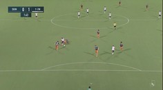Borec na konec: Brazilec zakončil parádní sólo přes půl hřiště gólem