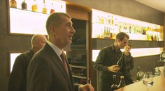 Babiš si chválí EET: Funguje bez problémů, podnikatelé jsou rádi