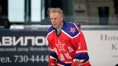 Jednapadesátiletý Fetisov už se asi v dalším zápase neobjeví