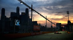 Vettel ovládl kvalifikaci v Singapuru a odstartuje z pole position
