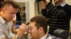 Okamura na Nově: Dorazil pozdě a celou dobu myslel na kus masa
