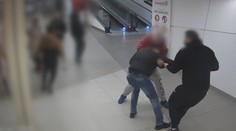 Snažil se ukrást sladkosti. Při potyčce jednomu členovi ochranky zlomil prst