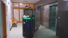 Jihlavská nemocnice testuje autonomní roboty. Měli by nahradit chybějící personál
