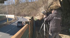 Do terénu vyrazily stovky policejních hlídek. Kritická chvíle ale ještě přijde