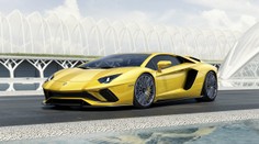 Lamborghini představuje první model s řízením všech kol