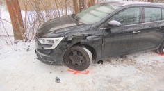 V Praze byla kvůli sněhu jedna nehoda za druhou. Na vině jsou i řidiči, tvrdí experti