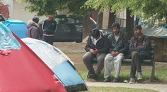 Ilegální tábory v Paříží končí, stovky migrantů se evakuovaly