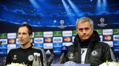 Nervózní Mourinho ztratil nervy! Jak to bude s Čechem?