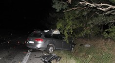 Passat náhle vjel do protisměru, řidič střet s náklaďákem nepřežil