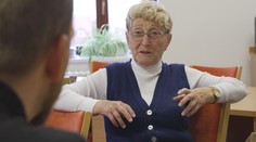 Paní Knedlová učí i ve svých 89 letech. Děti si ji chválí