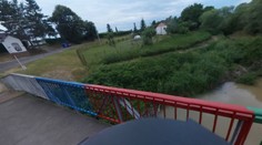 Policisté se dohadovali o mrtvolu na hranici. Byla přesně na čáře
